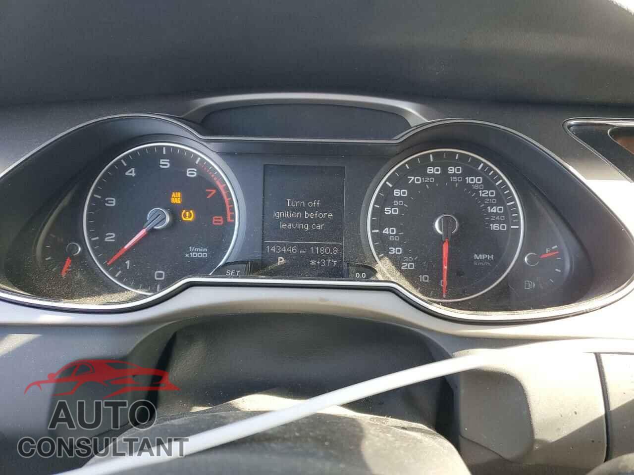 AUDI A4 2014 - WAUBFAFL7EA080250