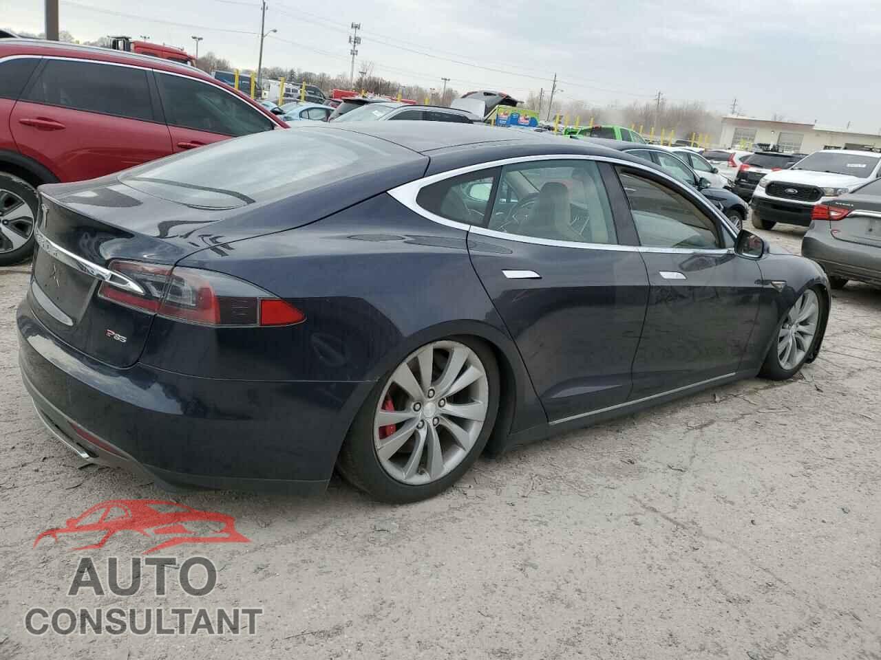TESLA MODEL S 2013 - 5YJSA1CP2DFP26714