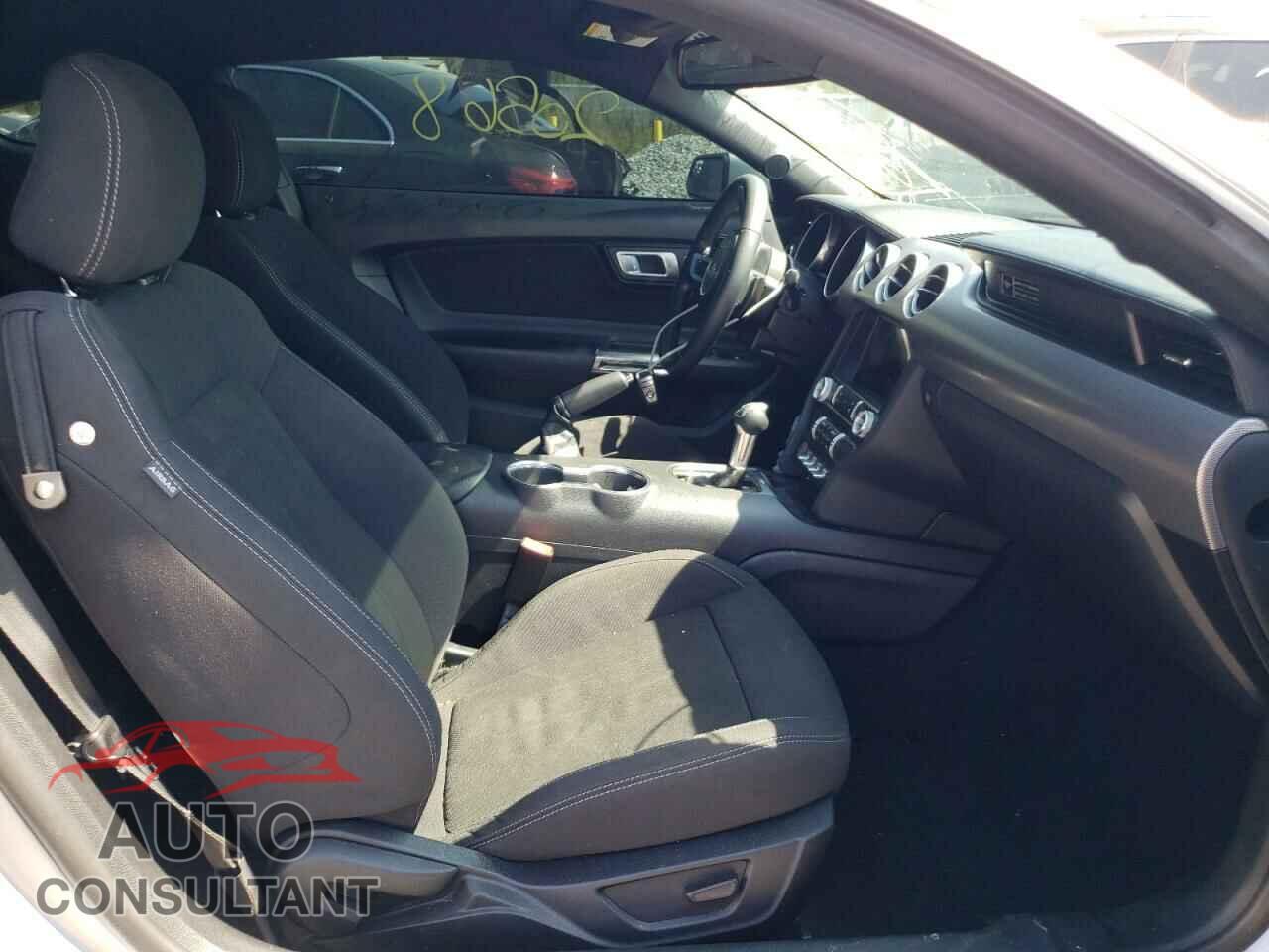 FORD MUSTANG 2020 - 1FA6P8TH5L5161575
