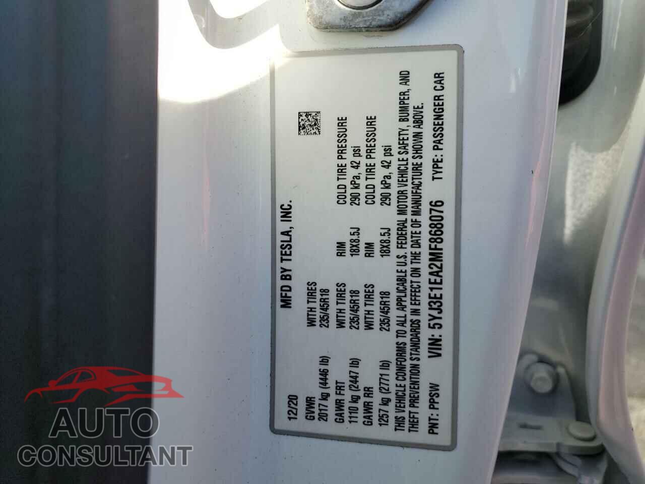 TESLA MODEL 3 2021 - 5YJ3E1EA2MF868076