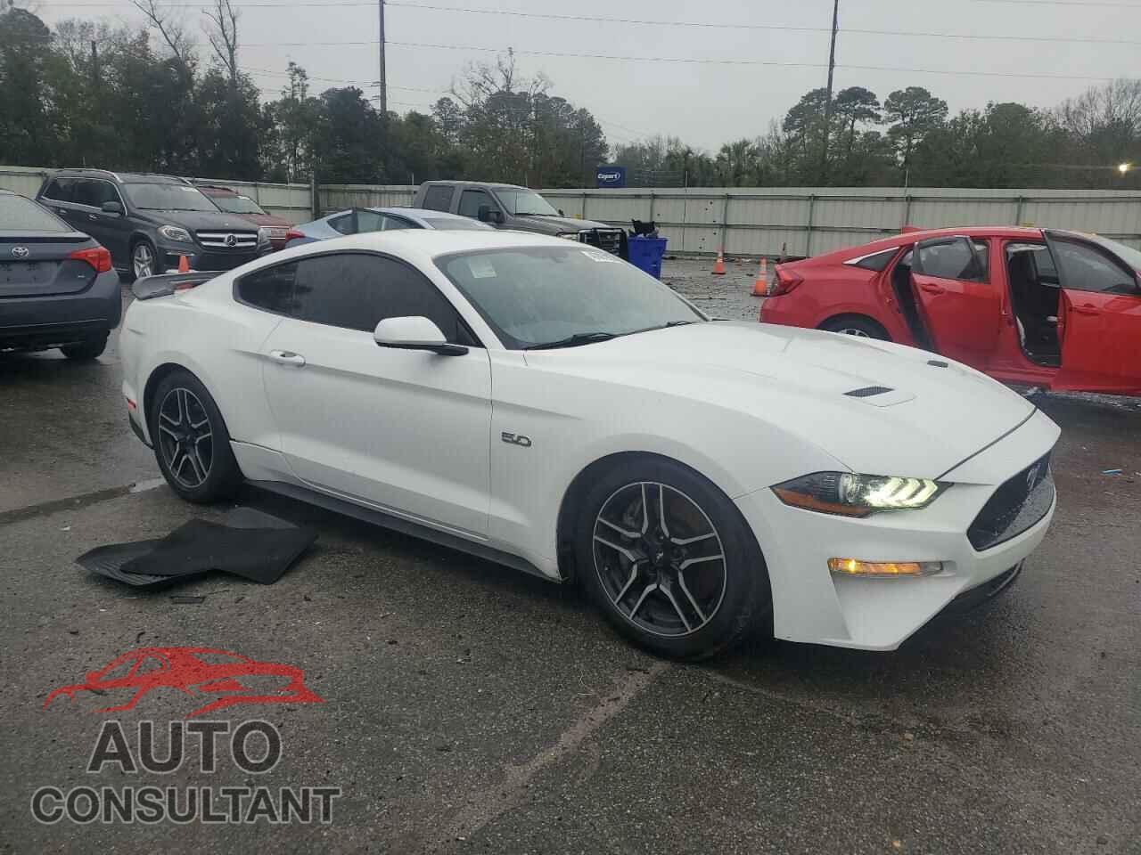 FORD MUSTANG 2019 - 1FA6P8CF5K5199725
