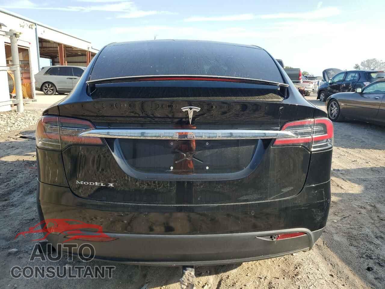 TESLA MODEL X 2018 - 5YJXCDE29JF128652