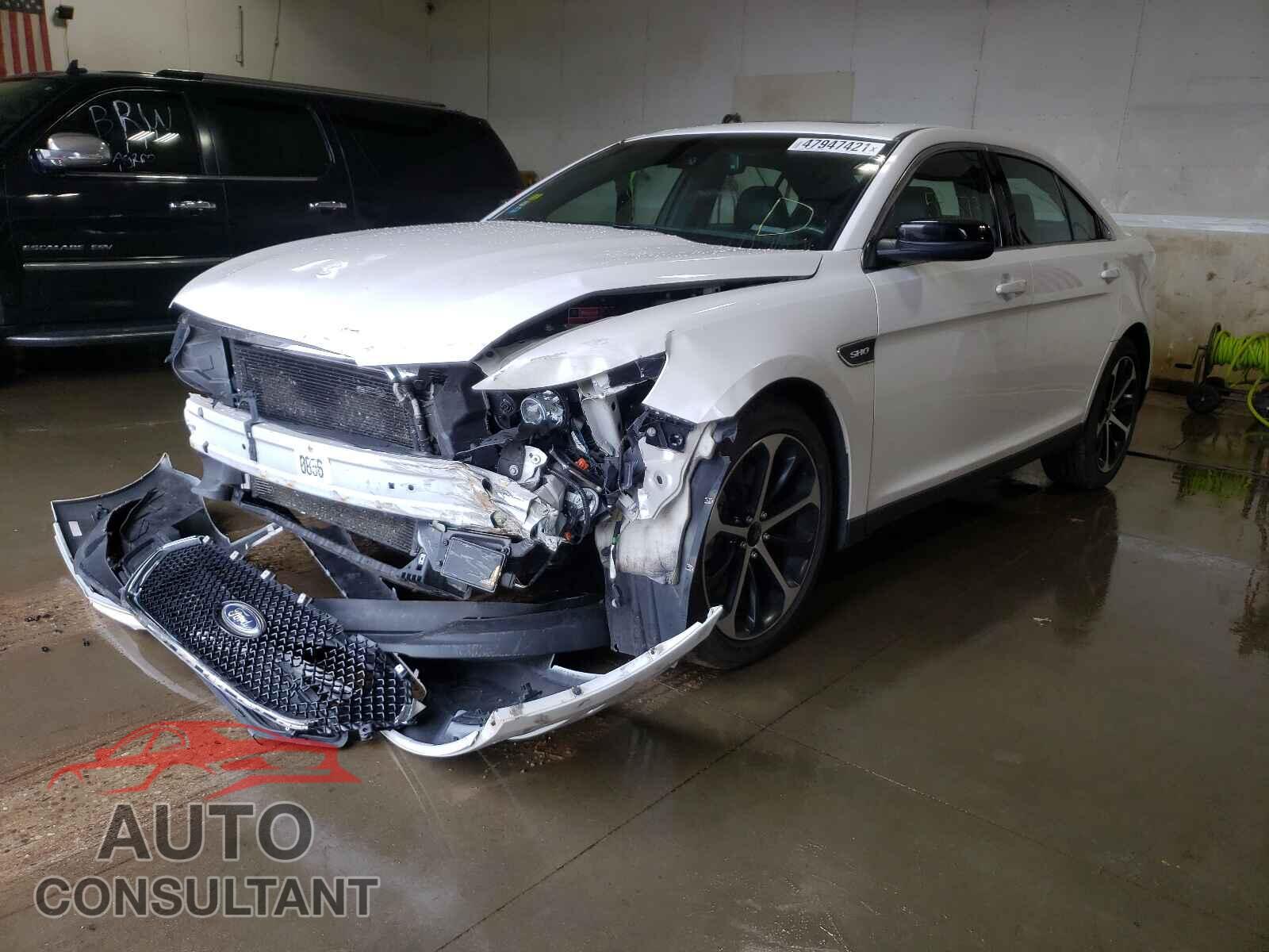 FORD TAURUS 2016 - 1FAHP2KT3GG144487
