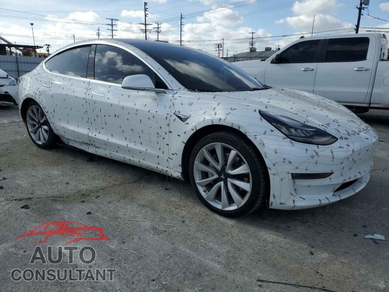 TESLA MODEL 3 2018 - 5YJ3E1EA5JF014811