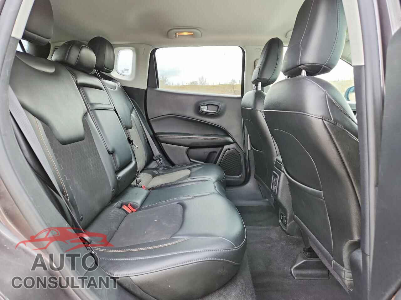 JEEP COMPASS 2018 - 3C4NJDBB8JT167879