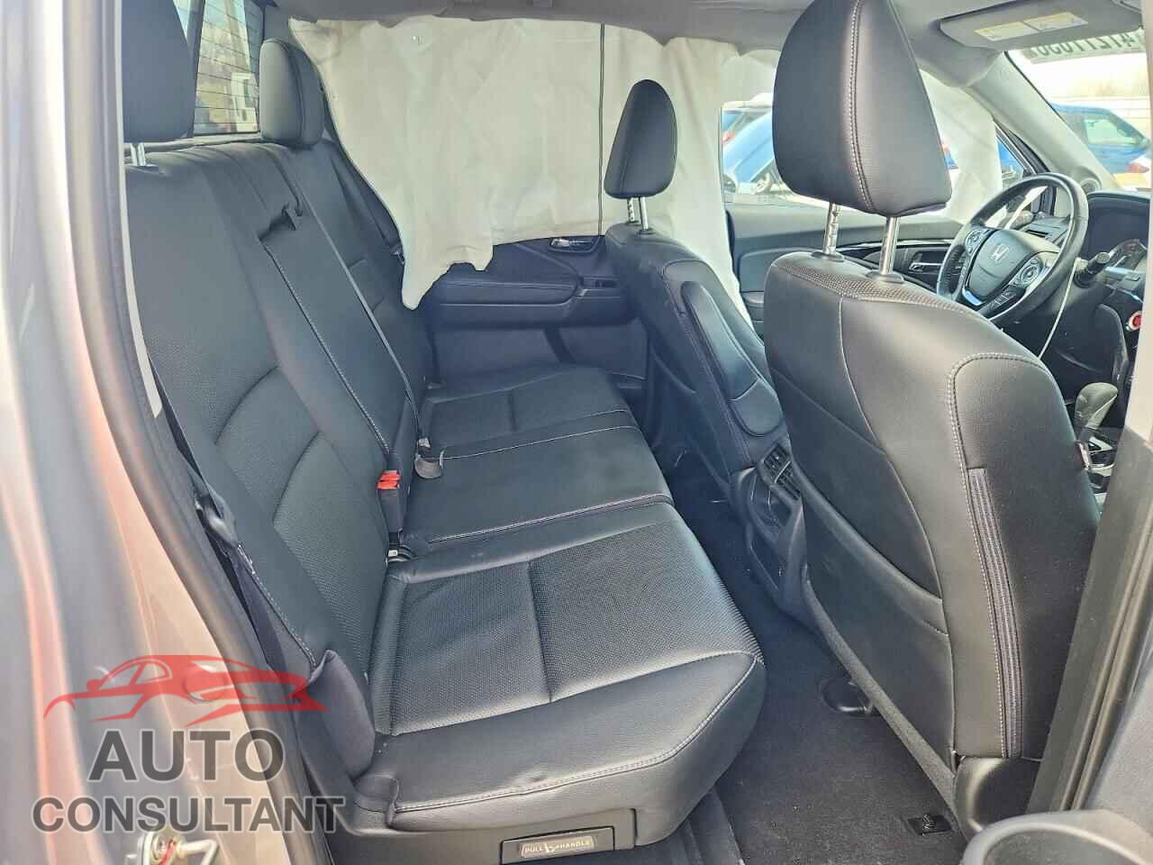 HONDA RIDGELINE 2019 - 5FPYK3F77KB028554