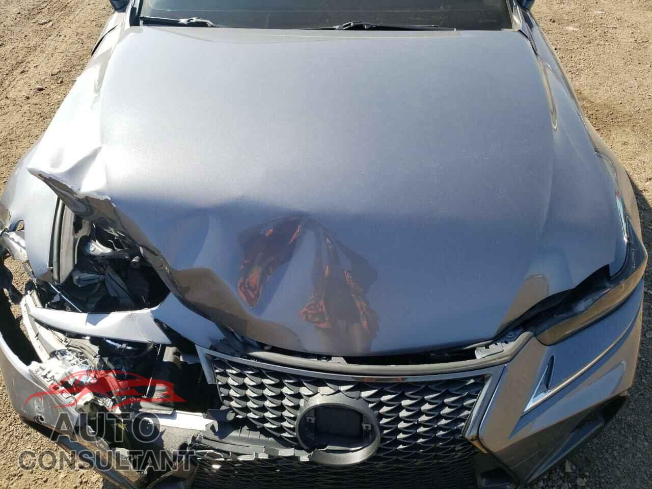 LEXUS IS 2018 - JTHC81D26J5026970