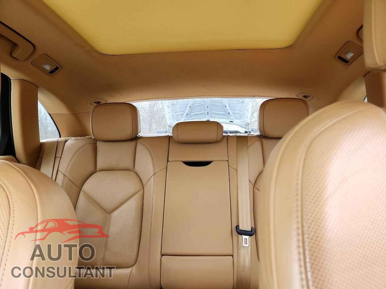 PORSCHE MACAN 2016 - WP1AB2A57GLB49730