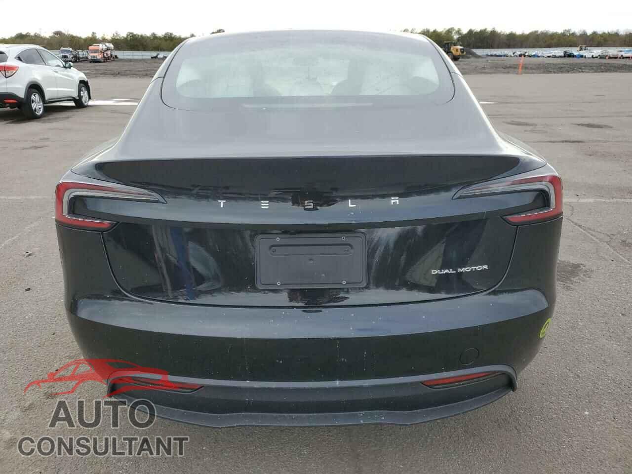 TESLA MODEL 3 2025 - 5YJ3E1EB2SF923115