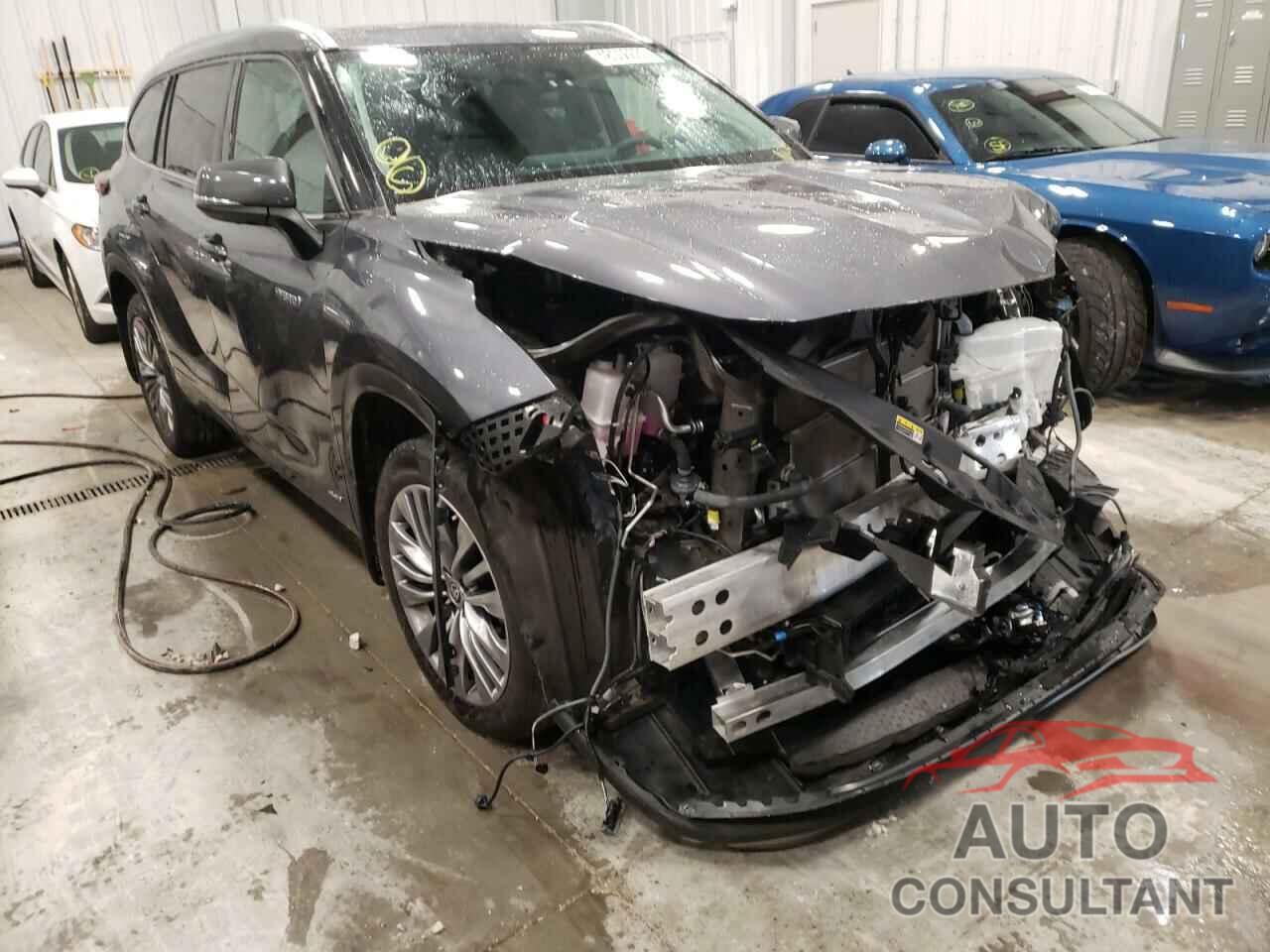 TOYOTA HIGHLANDER 2021 - 5TDEBRCH2MS063450