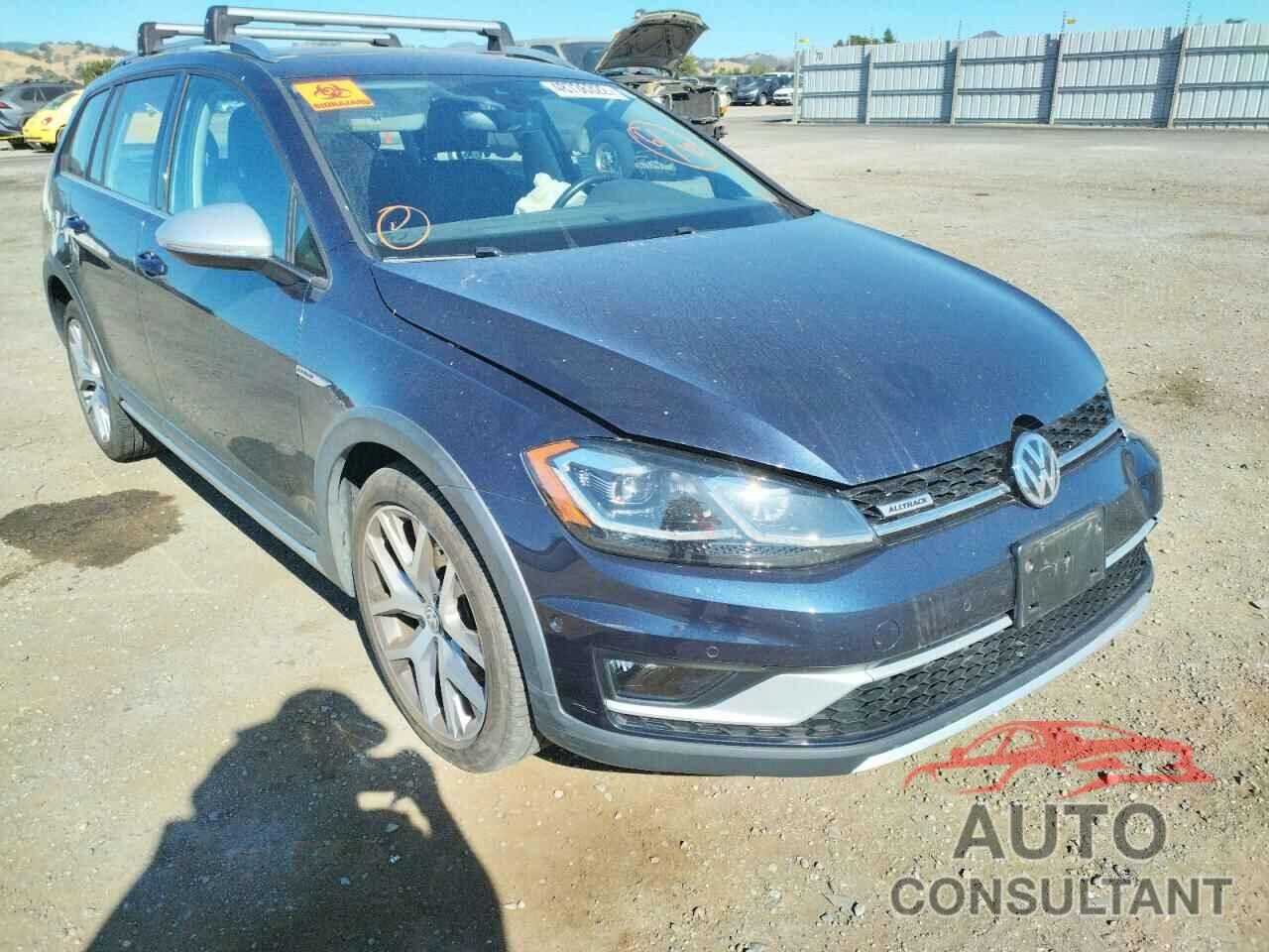 VOLKSWAGEN GOLF 2018 - 3VWH17AU9JM756609