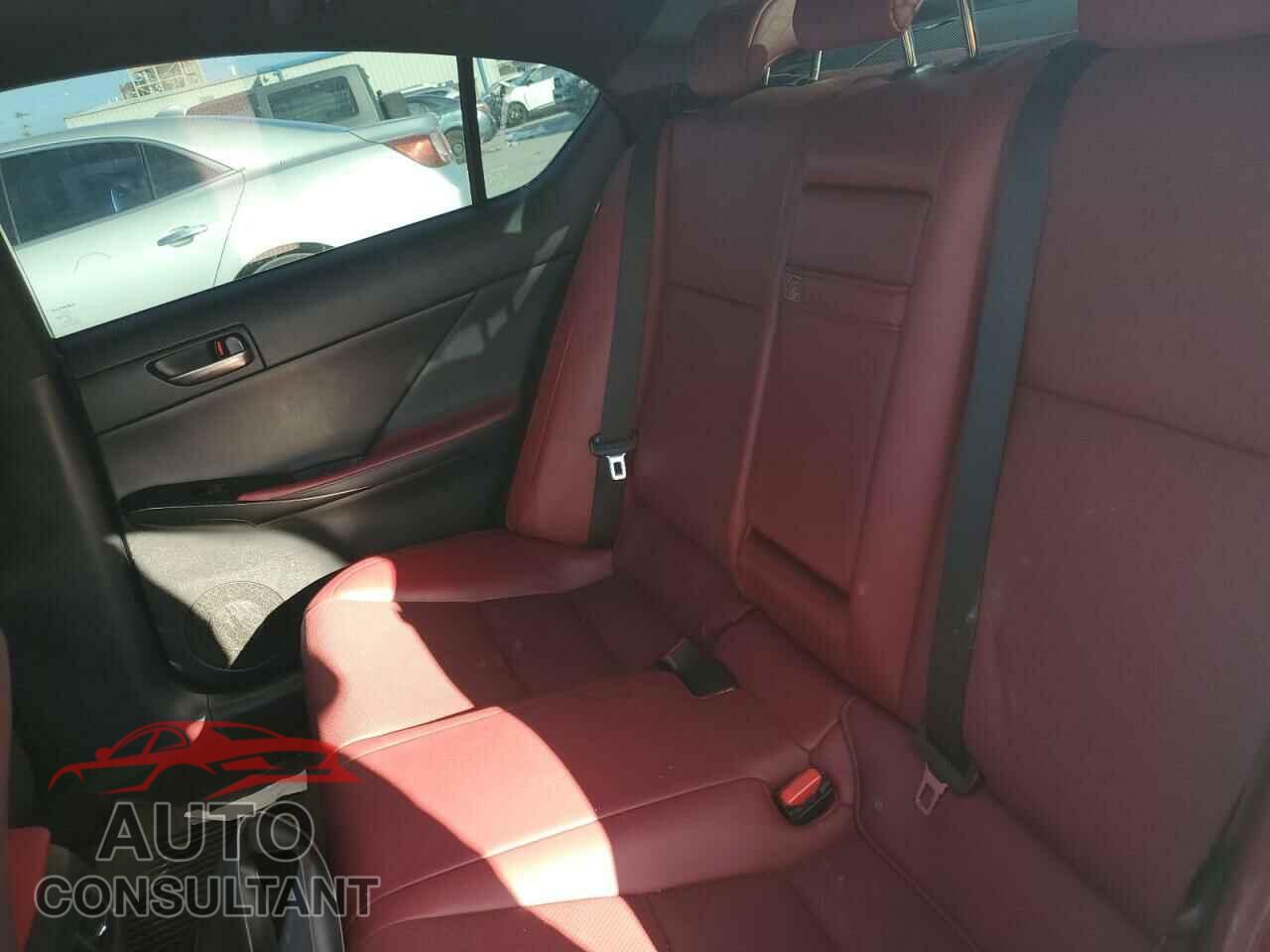 LEXUS IS 2022 - JTHCA1D2XN5120103