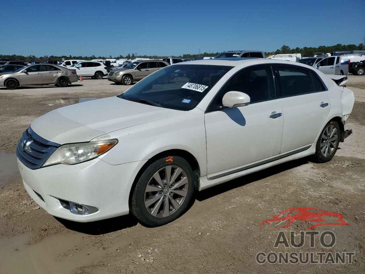 TOYOTA AVALON 2011 - 4T1BK3DB7BU373107