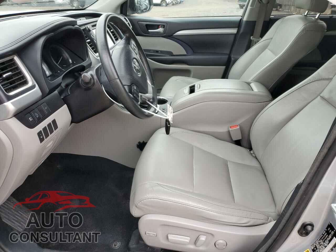 TOYOTA HIGHLANDER 2017 - 5TDJZRFH8HS366597