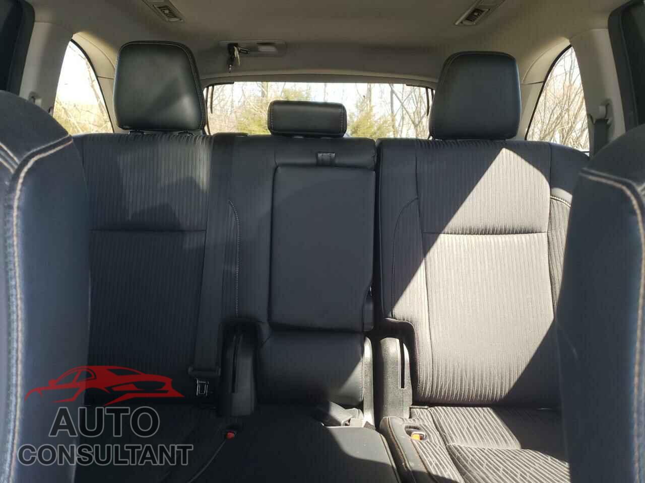 TOYOTA HIGHLANDER 2017 - 5TDBZRFH8HS420615