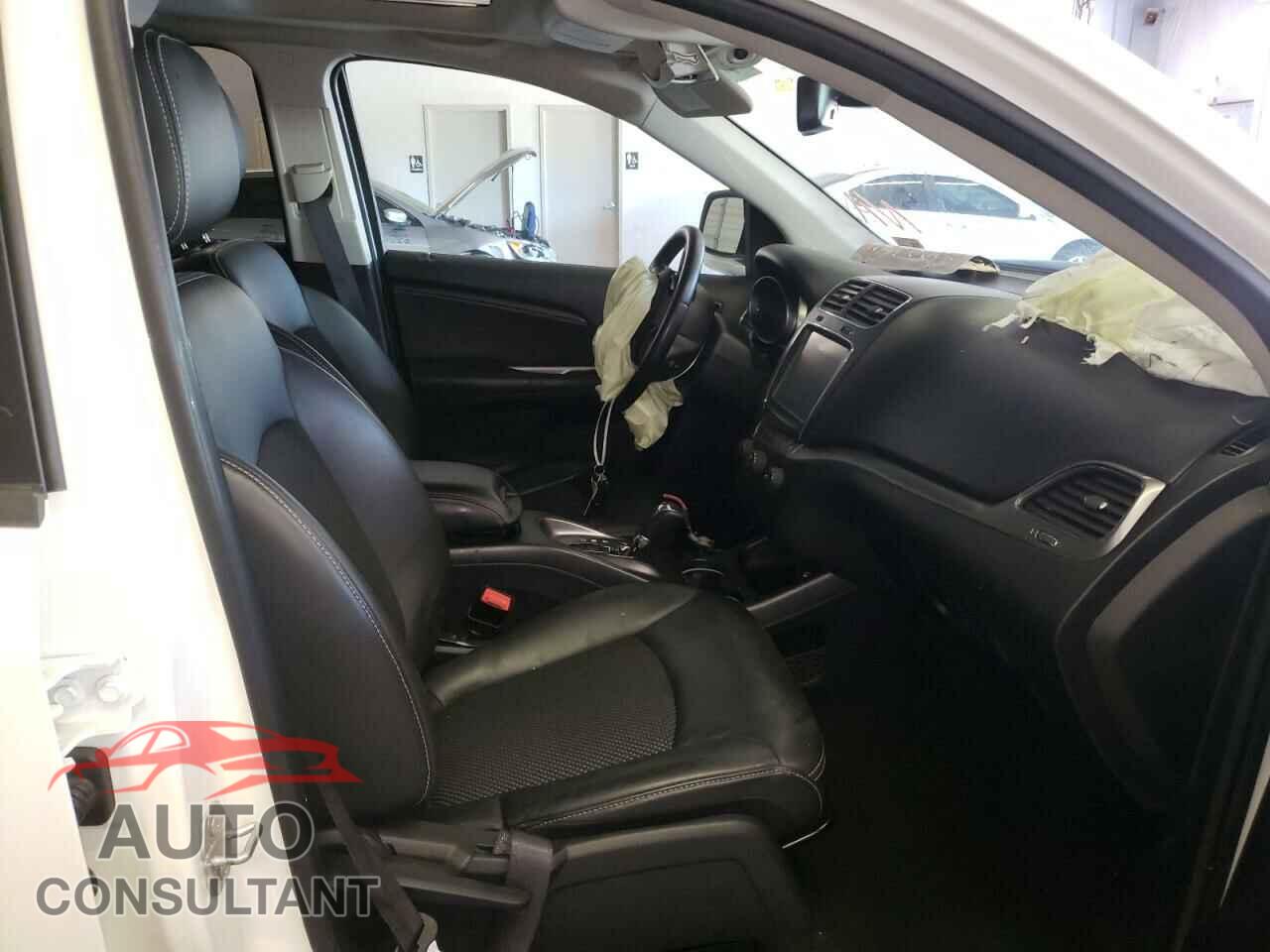 DODGE JOURNEY 2020 - 3C4PDCGB1LT268865
