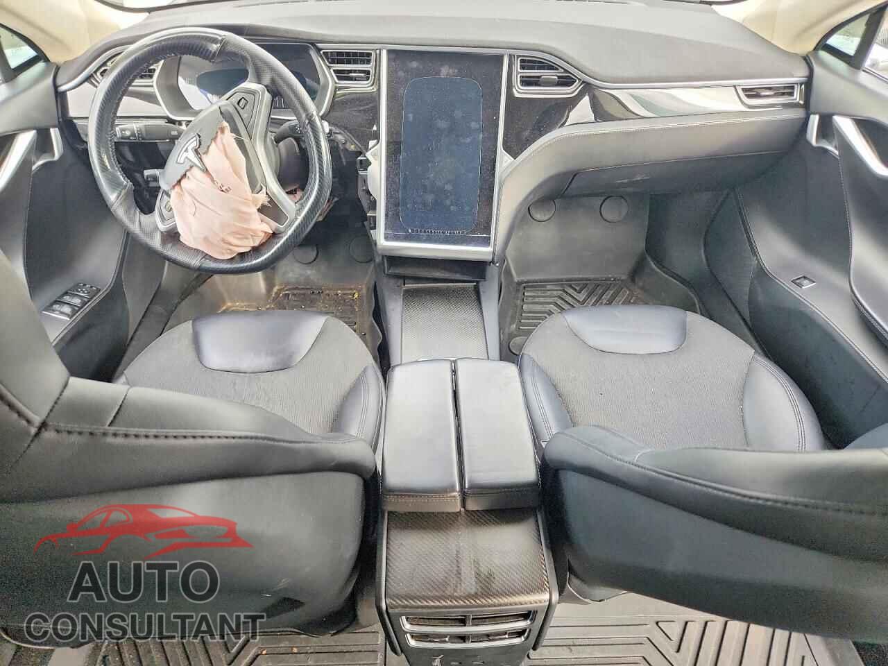 TESLA MODEL S 2015 - 5YJSA1E12FF120003