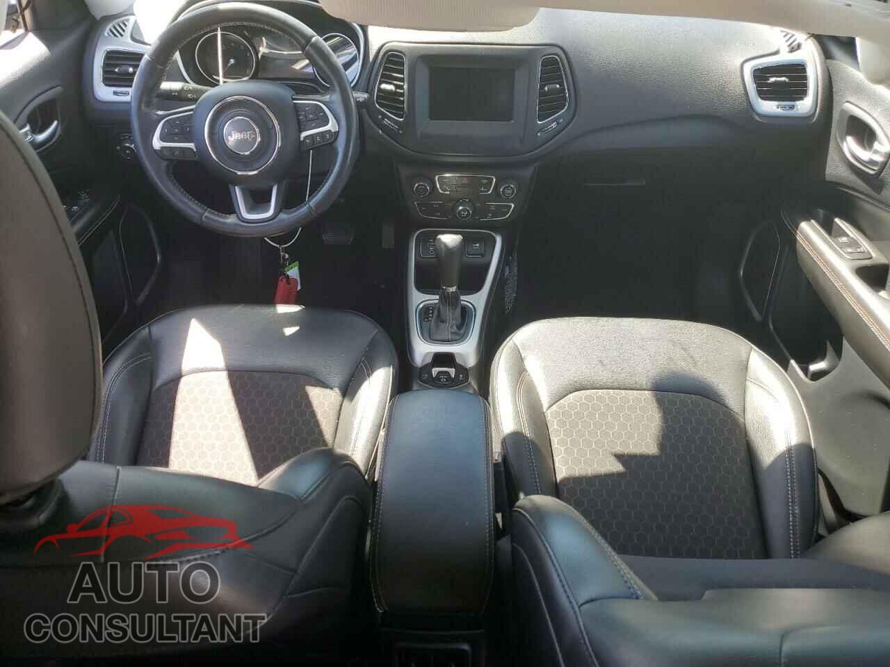JEEP COMPASS 2020 - 3C4NJCBB8LT252976