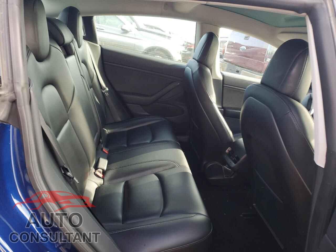 TESLA MODEL 3 2019 - 5YJ3E1EB2KF408261
