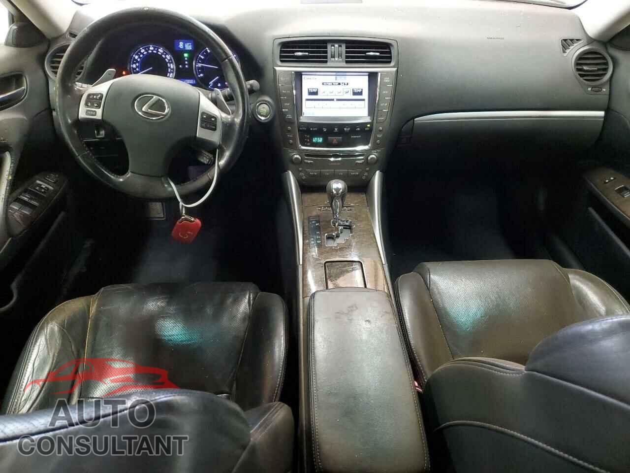 LEXUS IS 2011 - JTHBF5C28B5154249