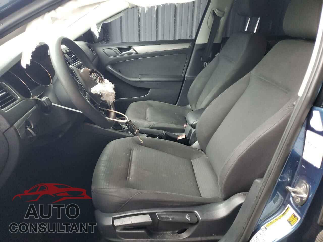VOLKSWAGEN JETTA 2016 - 3VWD67AJXGM249331