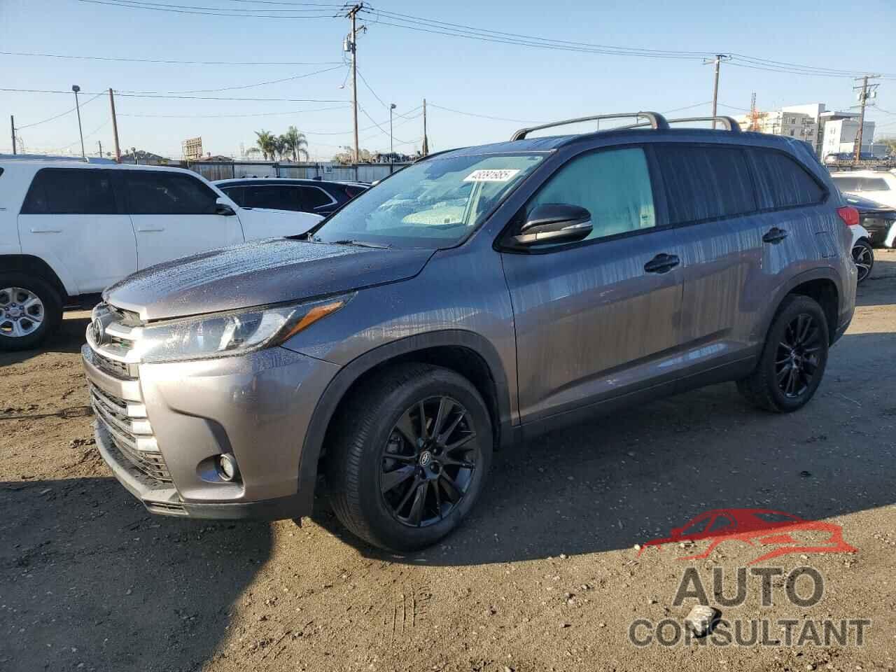 TOYOTA HIGHLANDER 2019 - 5TDKZRFH5KS325310
