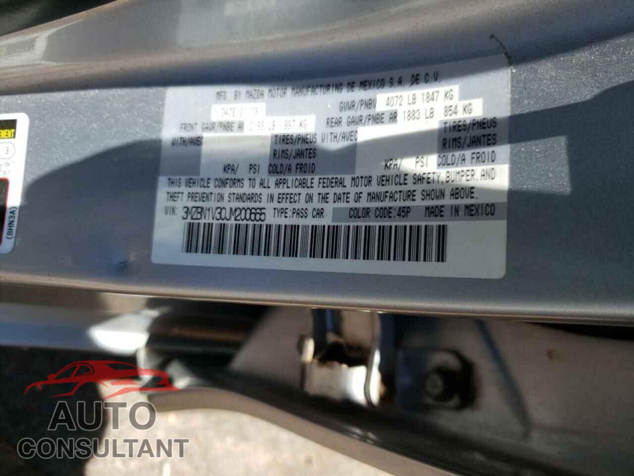 MAZDA 3 2018 - 3MZBN1V30JM200665