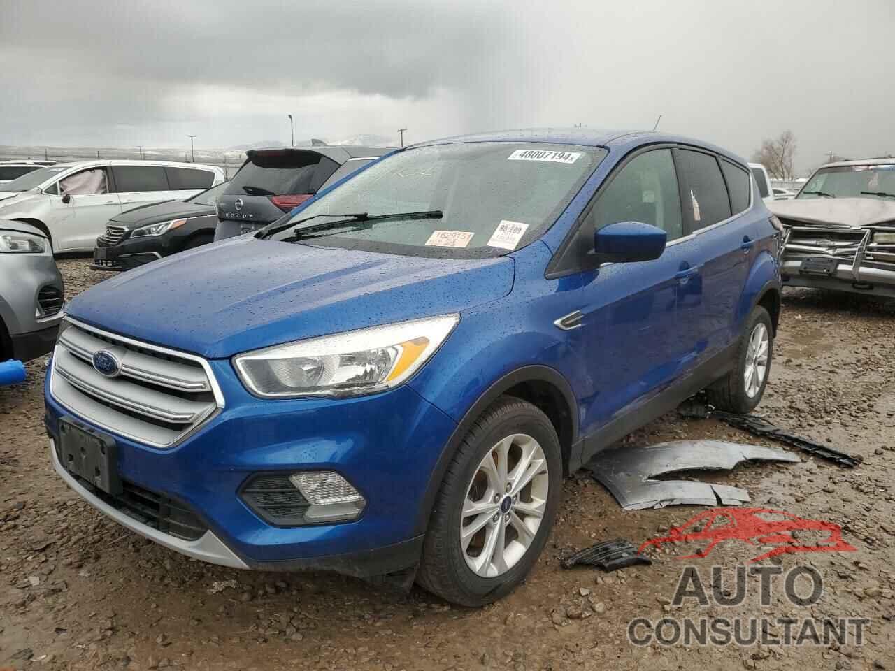 FORD ESCAPE 2017 - 1FMCU9GD6HUE76493