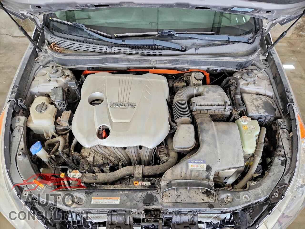 HYUNDAI SONATA 2014 - KMHEC4A40EA105009