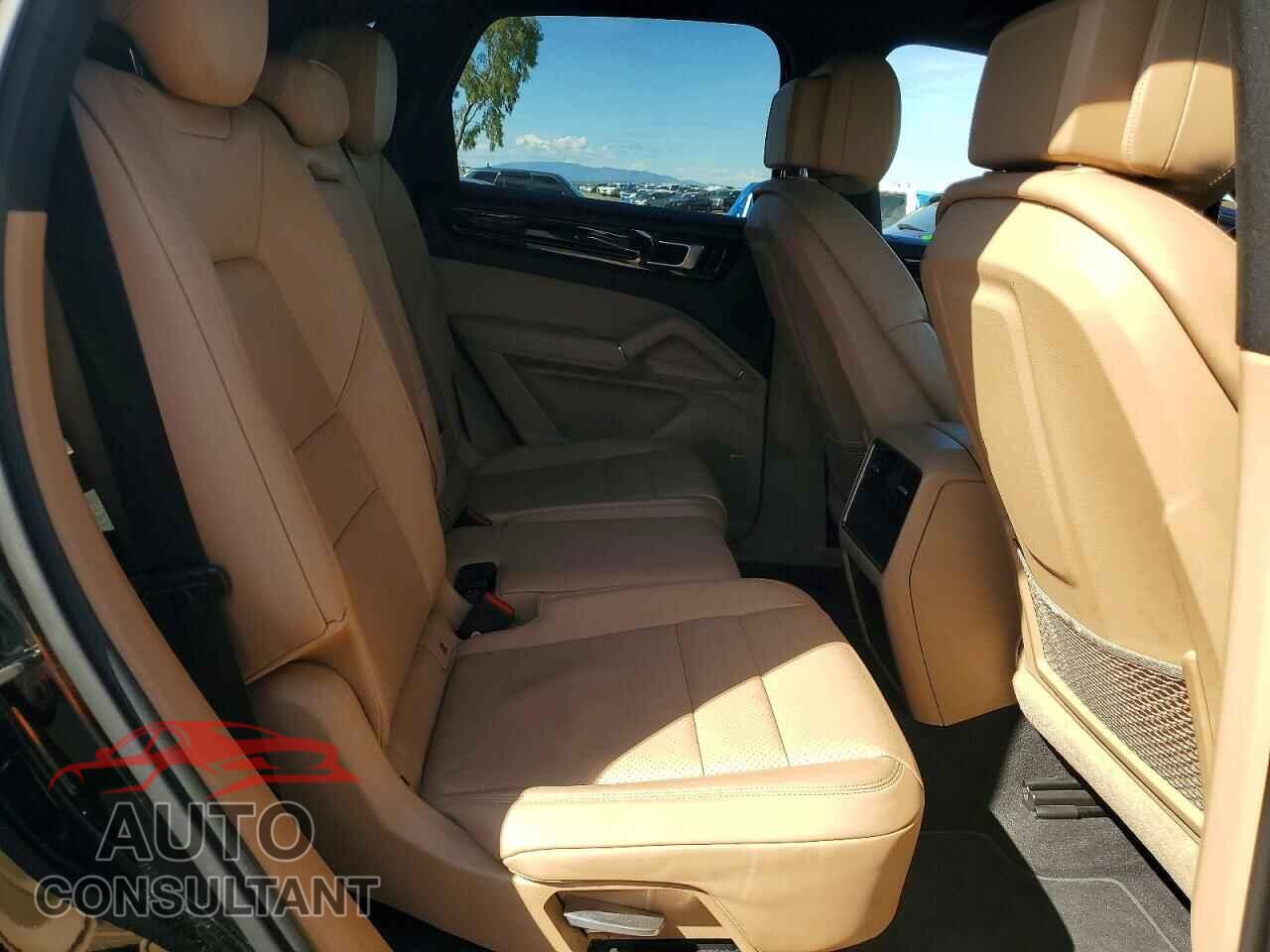 PORSCHE CAYENNE 2019 - WP1AA2AYXKDA07016