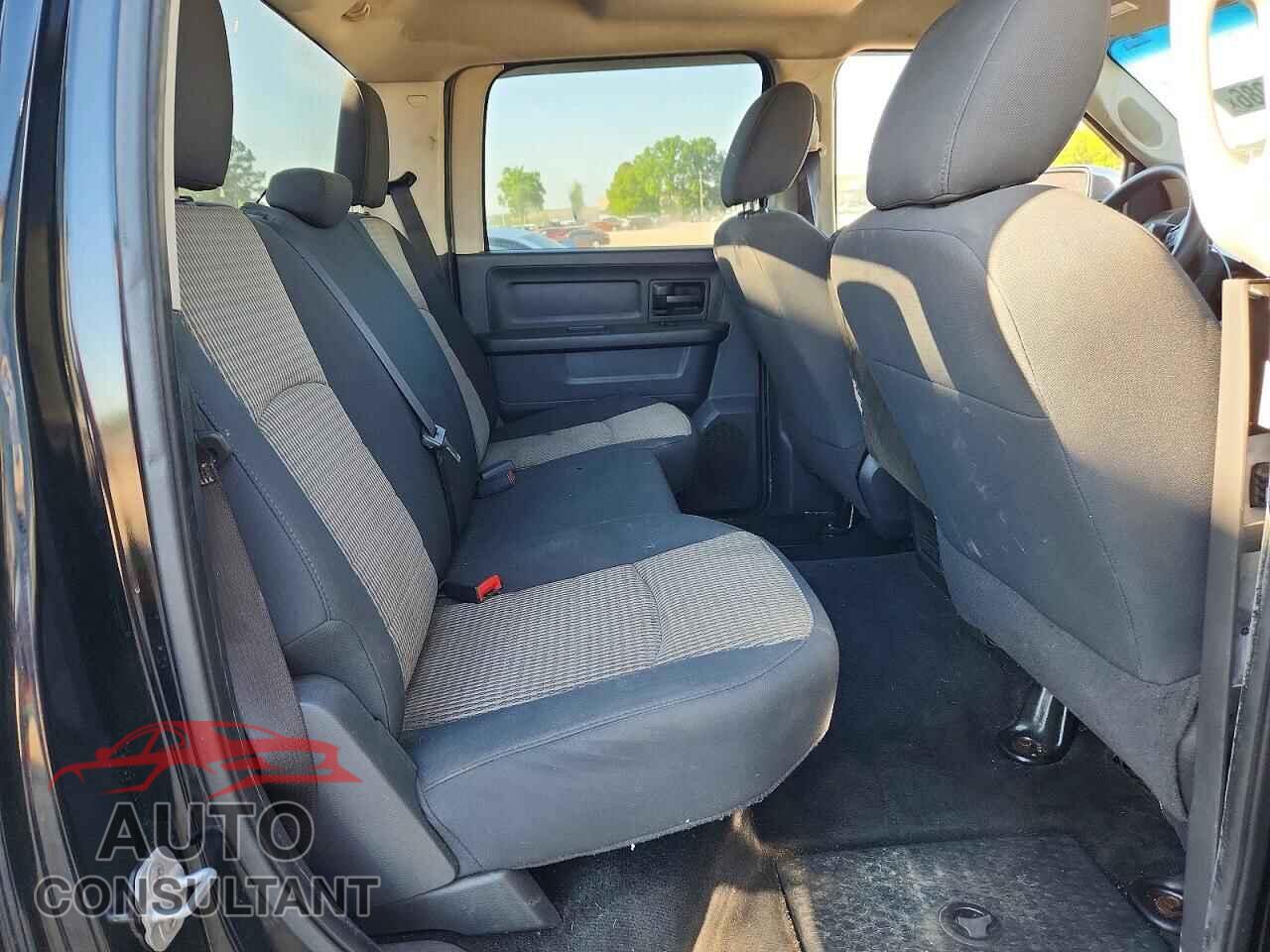 DODGE RAM 1500 2012 - 1C6RD7KT7CS144964