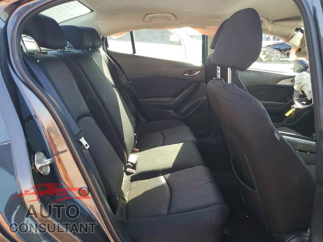 MAZDA 3 2017 - 3MZBN1U73HM113390