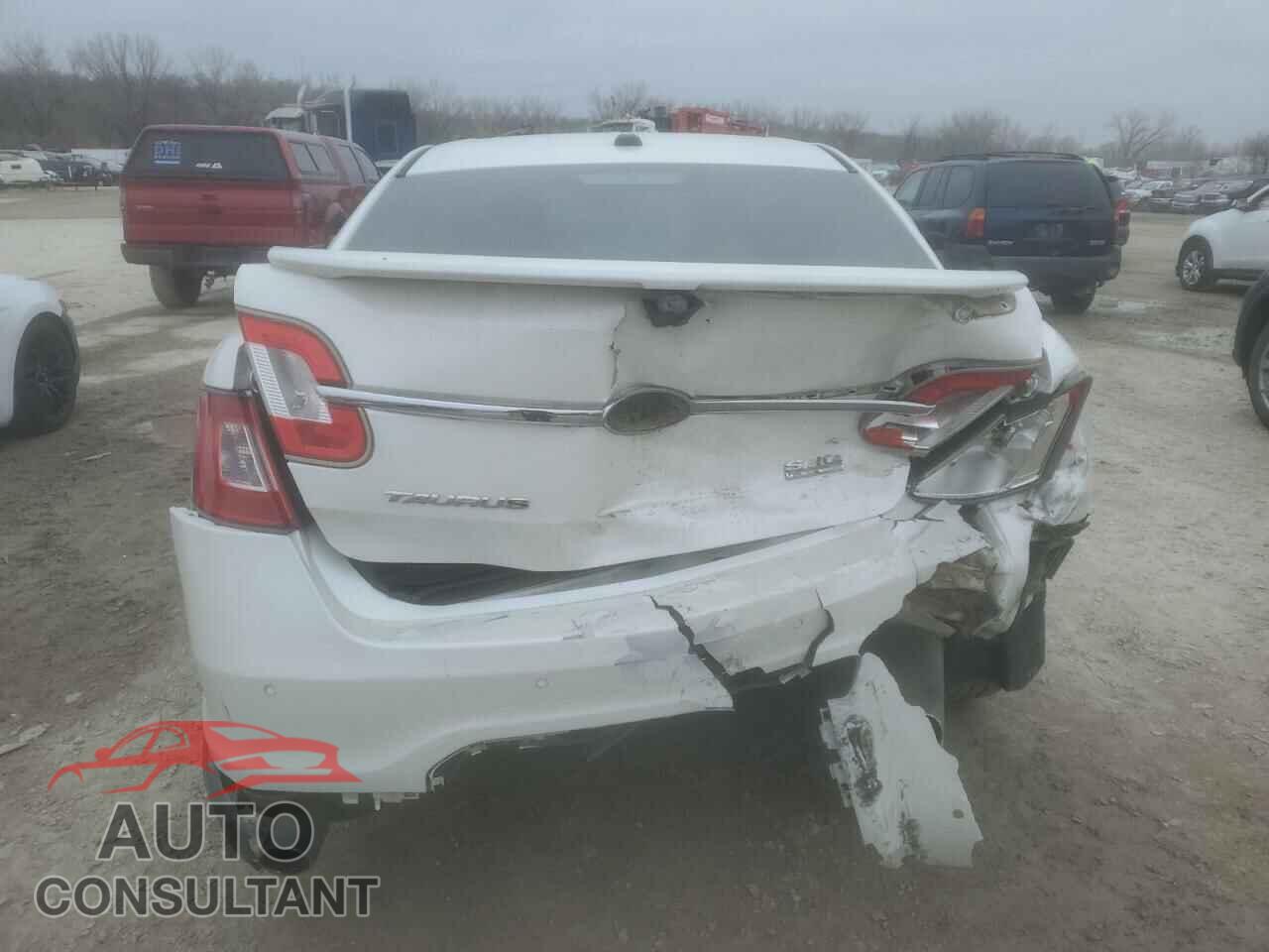 FORD TAURUS 2011 - 1FAHP2KT7BG185102
