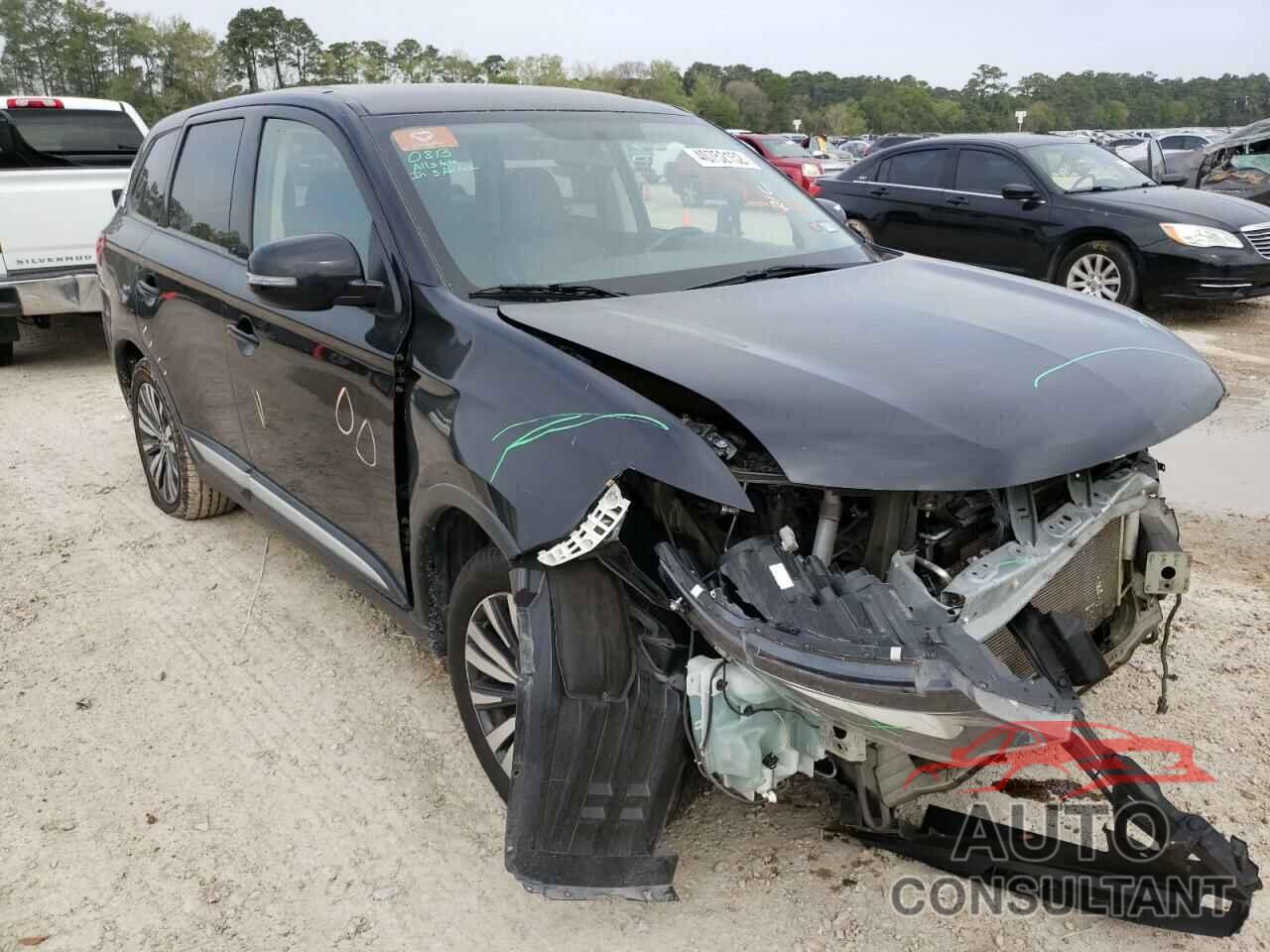MITSUBISHI OUTLANDER 2019 - JA4AD3A39KZ029833