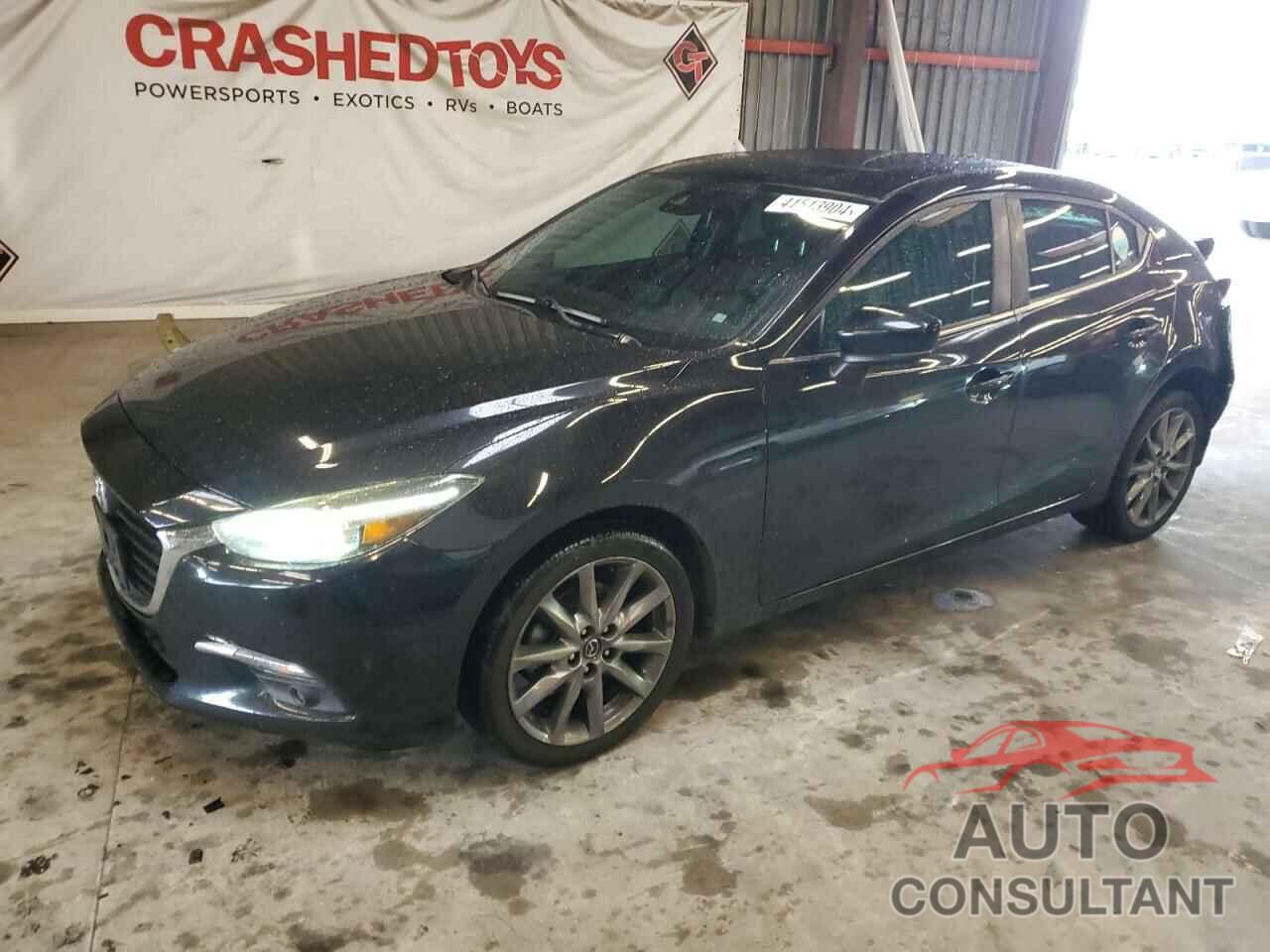 MAZDA 3 2018 - 3MZBN1W35JM158816