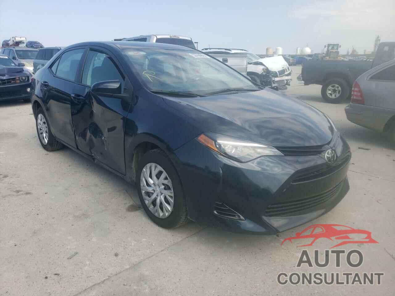 TOYOTA COROLLA 2018 - 5YFBURHE1JP829460