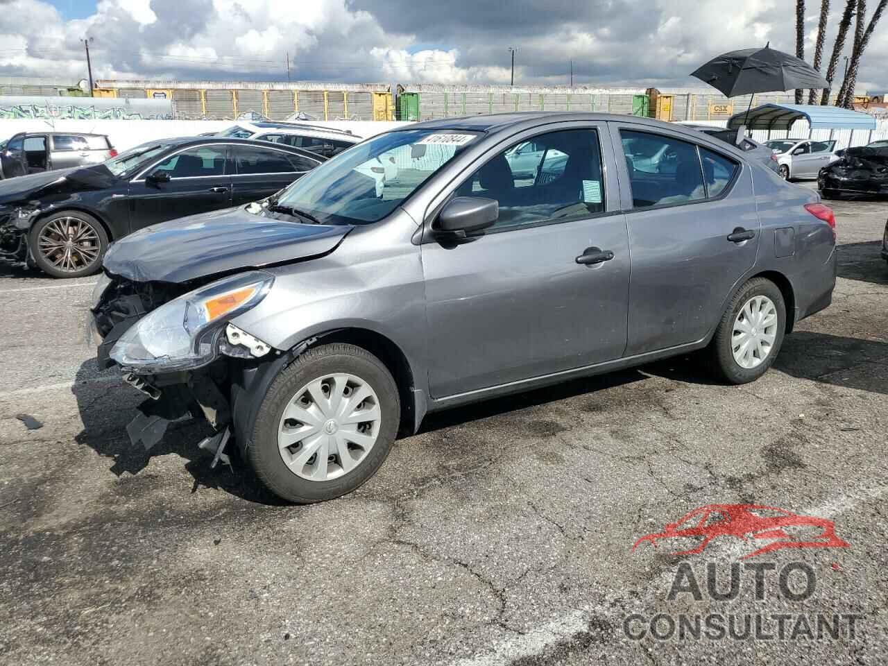 NISSAN VERSA 2018 - 3N1CN7AP2JL828870