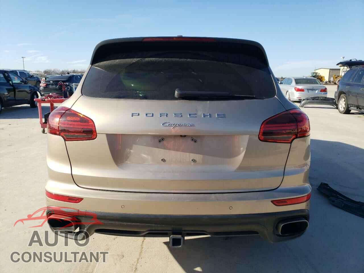 PORSCHE CAYENNE 2016 - WP1AA2A20GLA11455