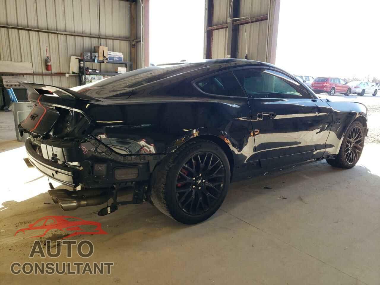 FORD MUSTANG 2019 - 1FA6P8CF8K5175323