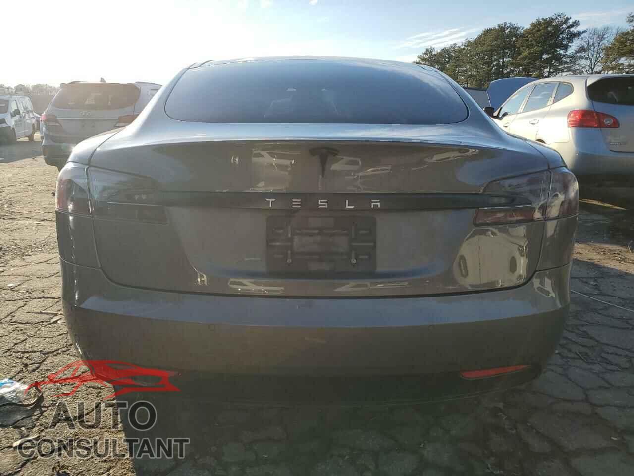 TESLA MODEL S 2016 - 5YJSA1E16GF161946