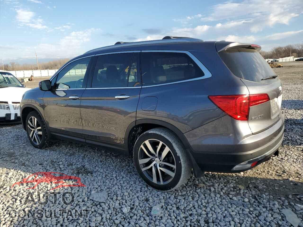 HONDA PILOT 2017 - 5FNYF6H99HB010031