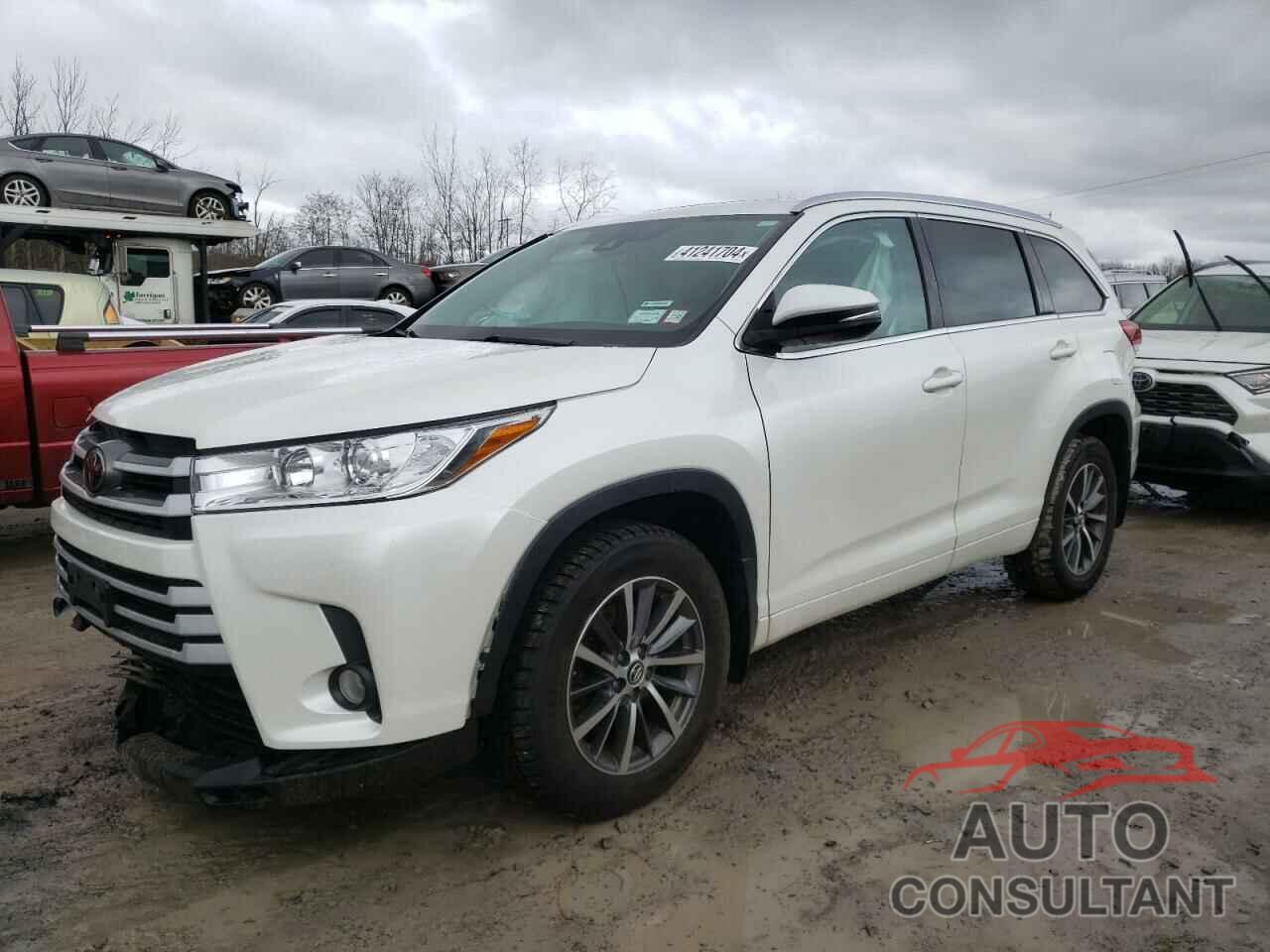 TOYOTA HIGHLANDER 2018 - 5TDJZRFHXJS488819