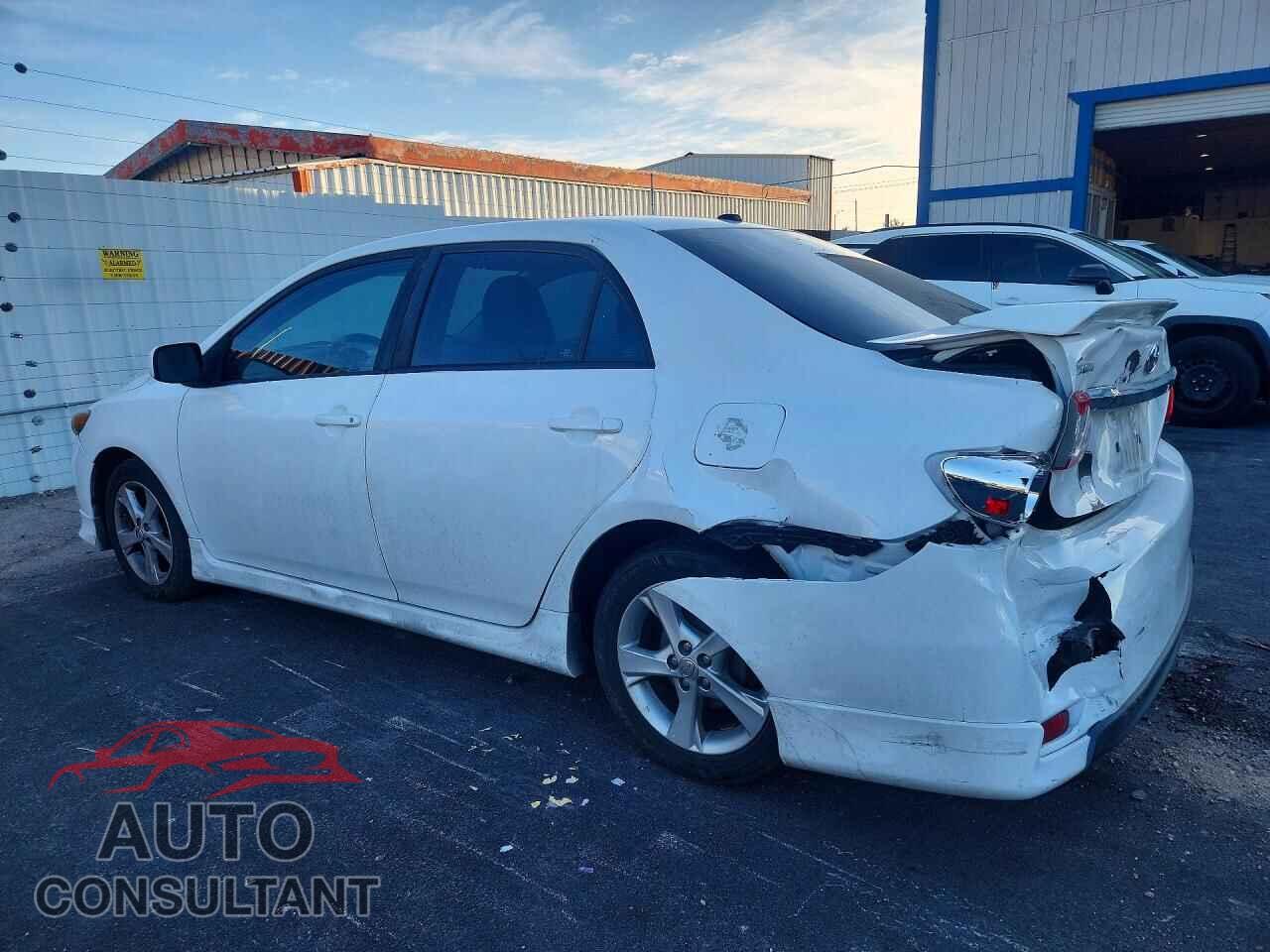 TOYOTA COROLLA 2011 - 2T1BU4EE8BC749999