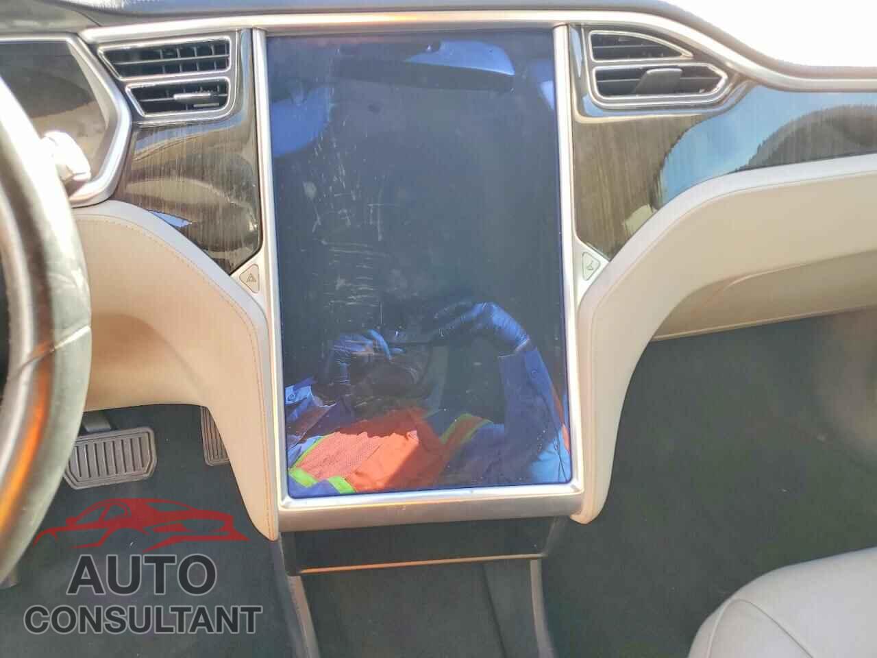 TESLA MODEL S 2012 - 5YJSA1DN7CFP02940