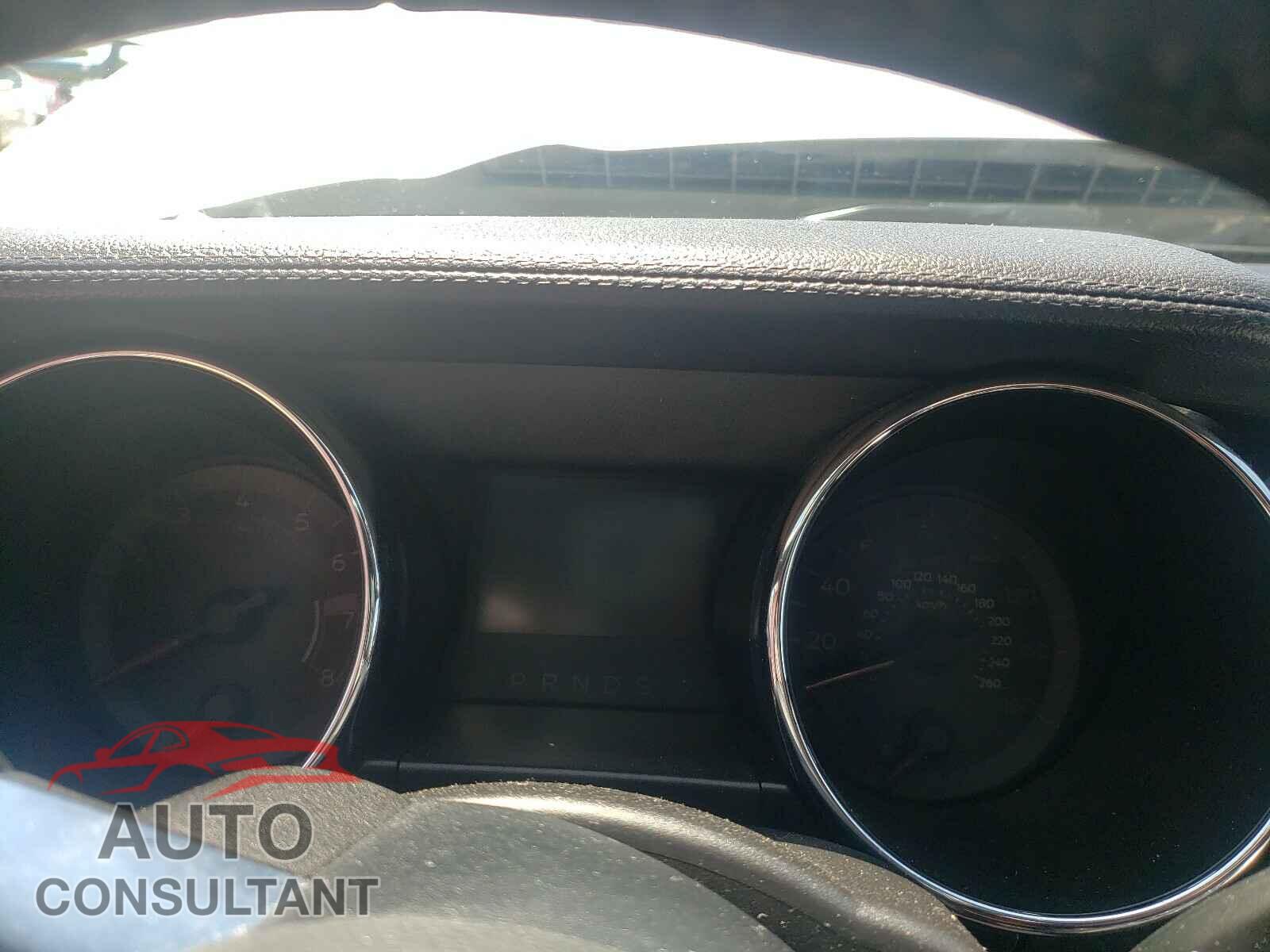 FORD MUSTANG 2017 - 1FA6P8AM0H5256357