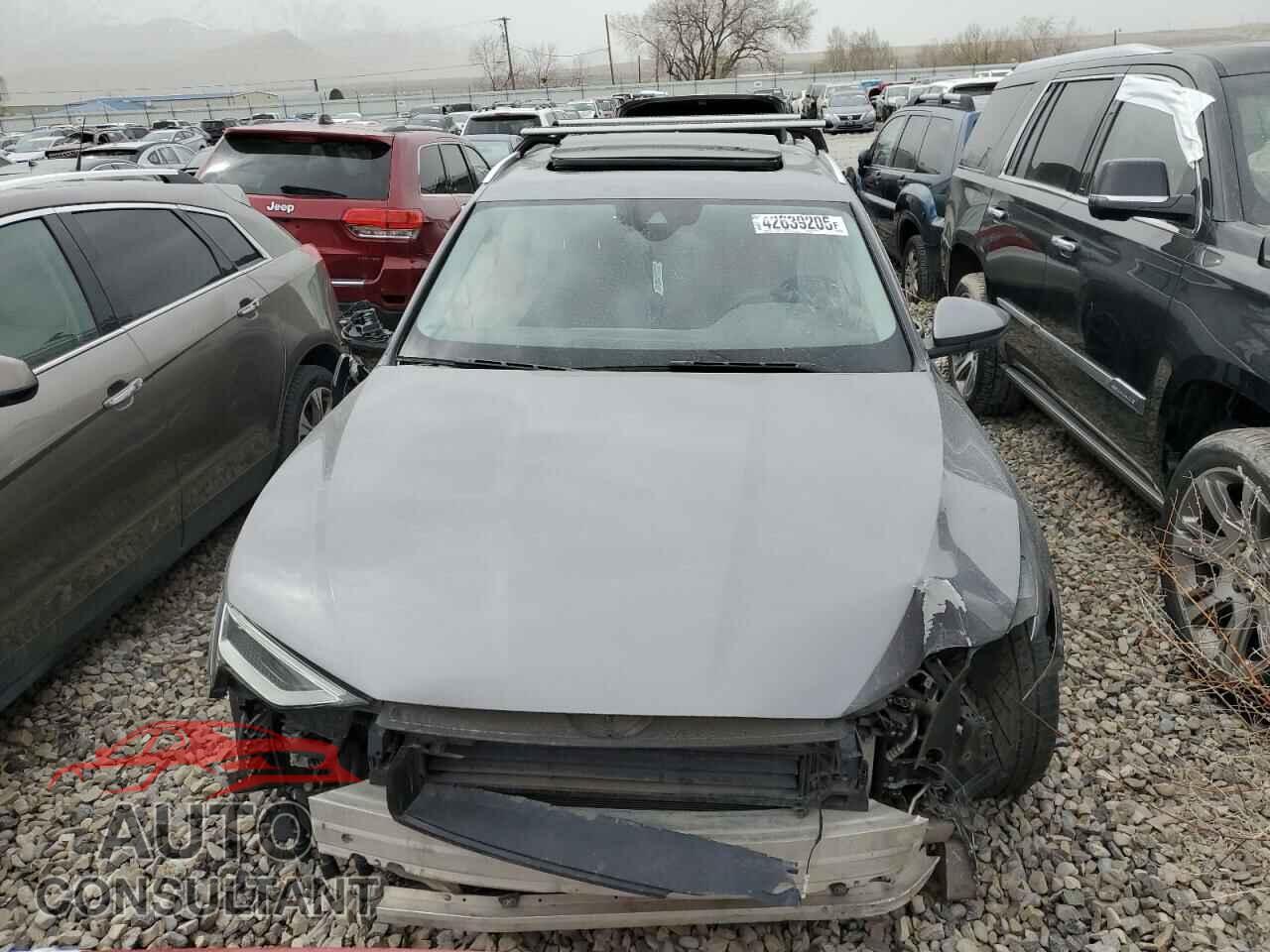 AUDI E-TRON 2019 - WA1LAAGE0KB011003