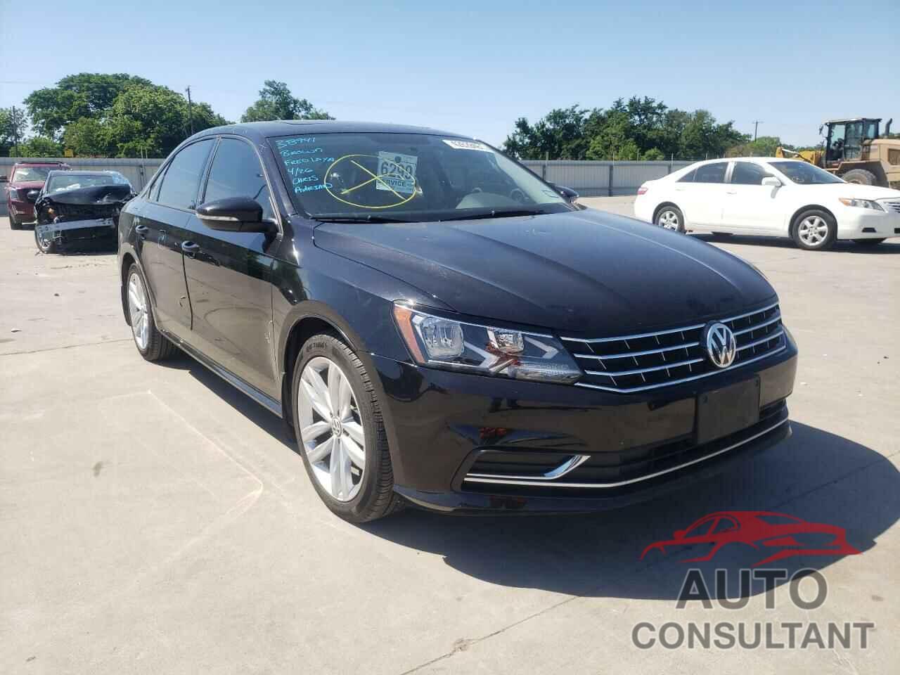 VOLKSWAGEN PASSAT 2019 - 1VWLA7A39KC002517