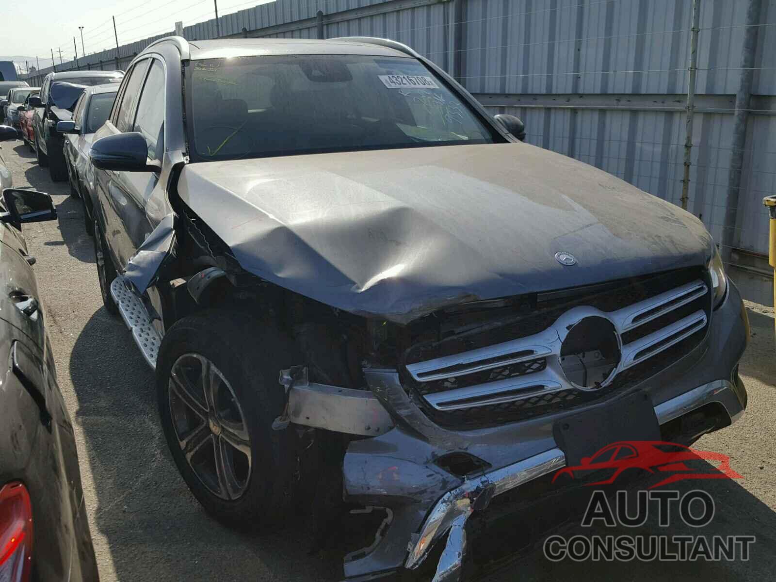 MERCEDES-BENZ GLC 300 4MATIC 2016 - WDC0G4KB7GF039333