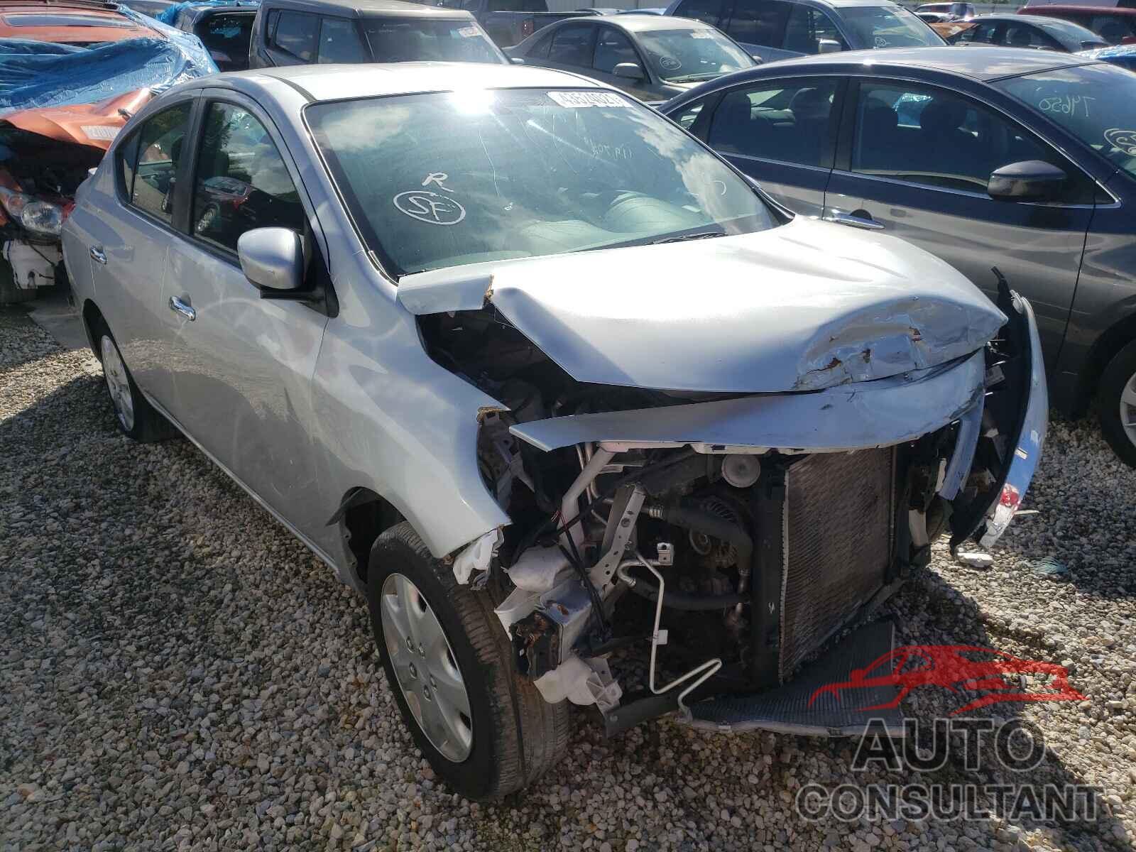NISSAN VERSA 2017 - 3N1CN7AP4HK448266