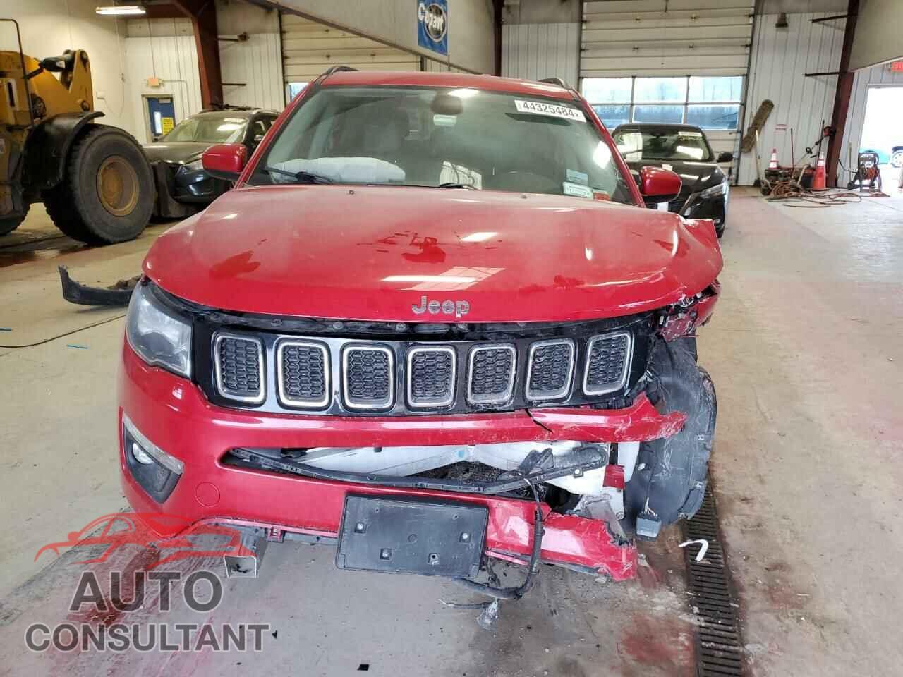 JEEP COMPASS 2018 - 3C4NJDBB3JT113325